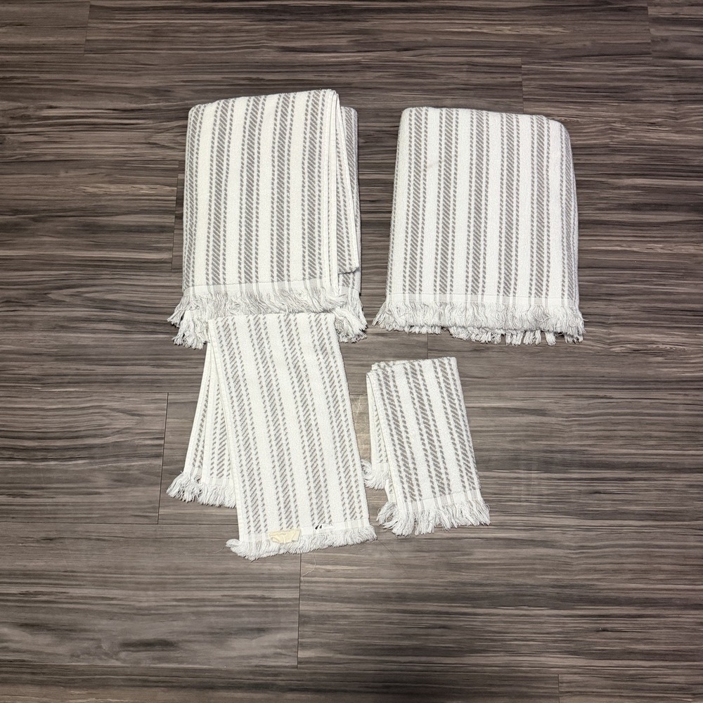 Bee & Willow Gray White Striped 4 Pc Bath Hand Towels Wash Rag Boho Preppy